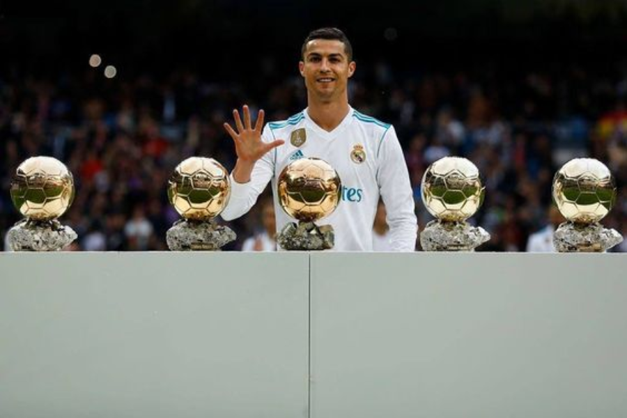 Ronaldo có mấy quả bóng vàng trong sự nghiệp?